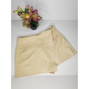 NWOT Zara Skort Size S Faux Suede Cream Skort